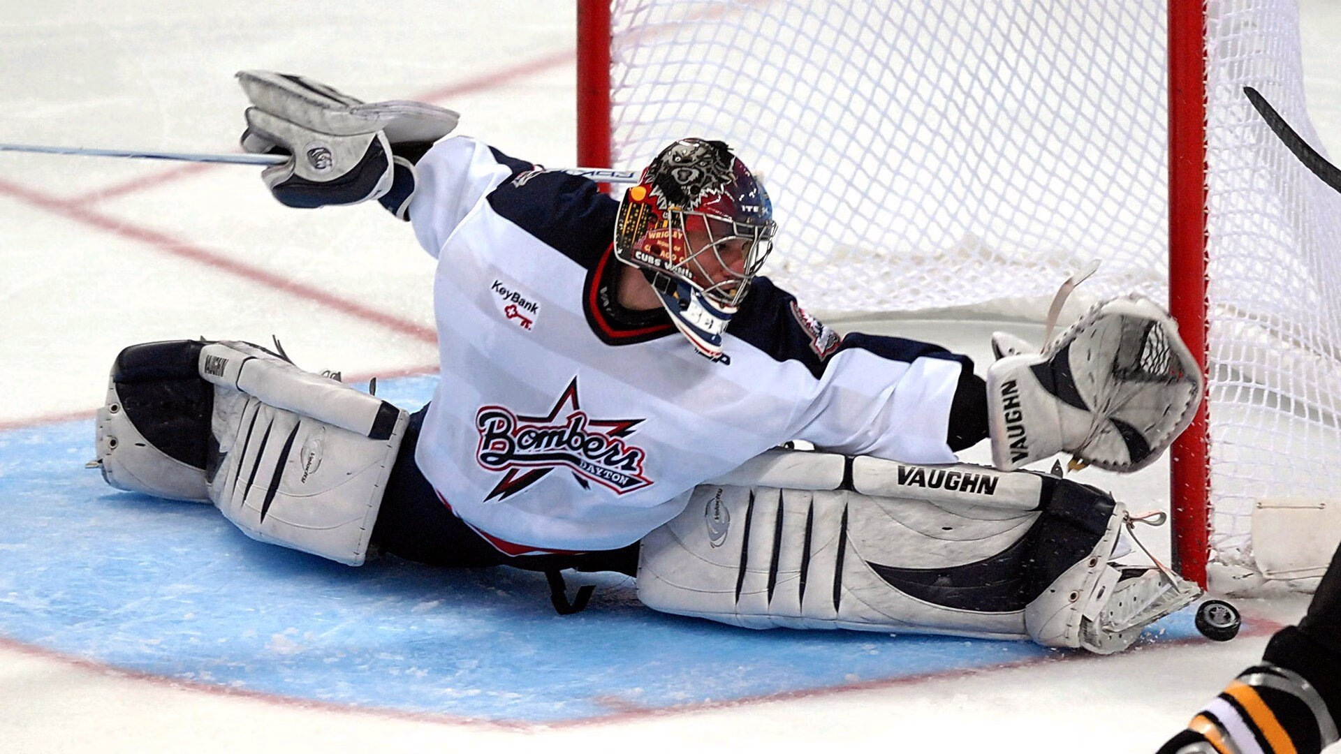 浓眉复出首秀出彩,金州勇士主场小胜洛杉矶湖人,豪取5连胜的简单介绍